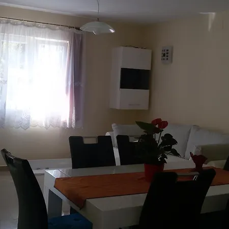 Anita Apartment